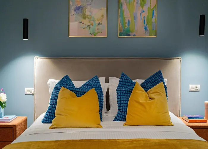 Renovated 1br By Piata Universitatii - Serene Comfort Βουκουρέστι