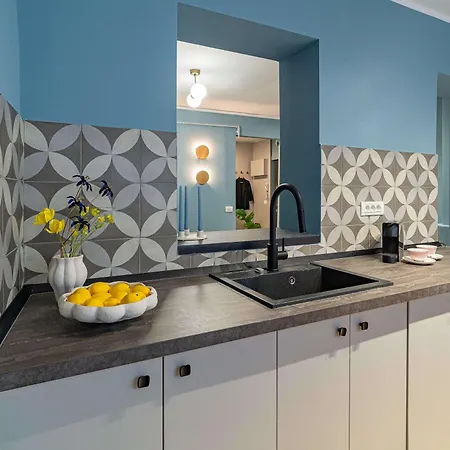 Renovated 1br By Piata Universitatii - Serene Comfort Bucarest