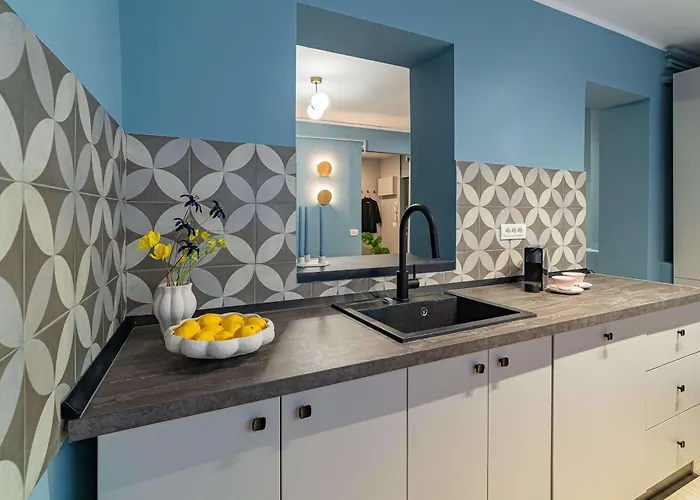 Renovated 1br By Piata Universitatii - Serene Comfort Bucarest