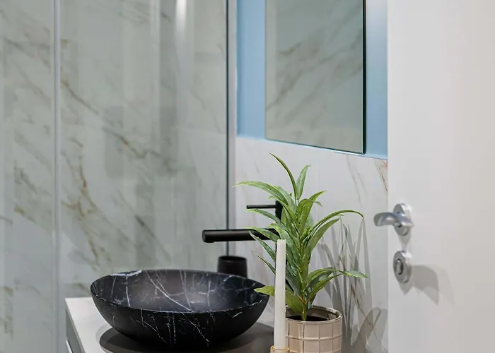 Renovated 1br By Piata Universitatii - Serene Comfort