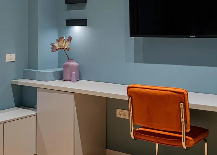 Renovated 1br By Piata Universitatii - Serene Comfort